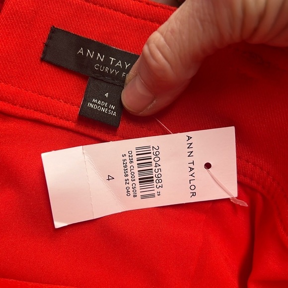 Ann Taylor NWT Coral Red Belted Button Wrap Pencil Skirt Curvy Fit Size 4 - Picture 4 of 12